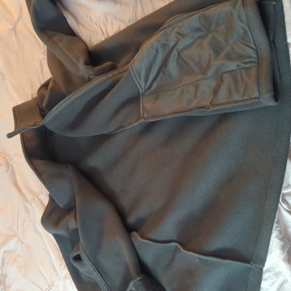 ° Sweater, 32°Heat - Picture 6 of 8